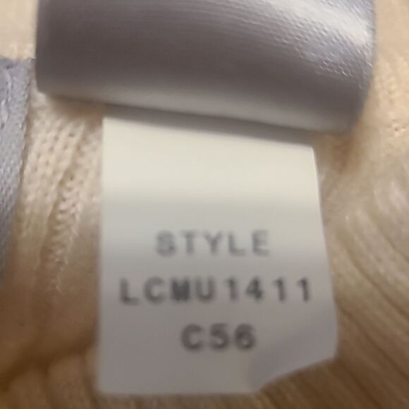 Liz Claiborn Large Pale Yellow Turtleneck Sweater - Picture 6 of 6